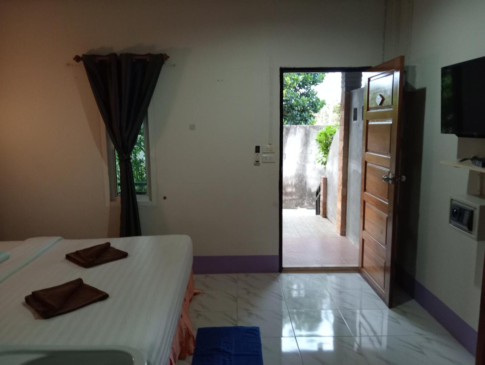 Lanta Beautiful Beach House Koh Lanta Bagian luar foto